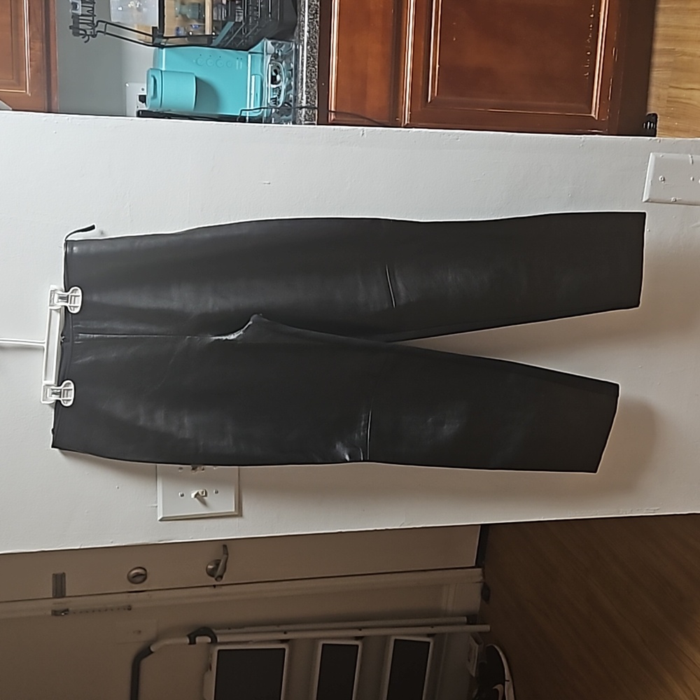 Isabel black fitted leather pants